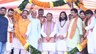 ‘आशीर्वाद का दीया’ अभियान का भव्य शुभारंभ, 10 हजार दीपों से जगमगाया खाड़ाबांध तालाब, सारंगढ़-बिलाईगढ़ में सेवा व सुशासन का शंखनाद…. ‘आशीर्वाद का दीया’ अभियान का भव्य शुभारंभ, 10 हजार दीपों से जगमगाया खाड़ाबांध तालाब, सारंगढ़-बिलाईगढ़ में सेवा व सुशासन का शंखनाद….