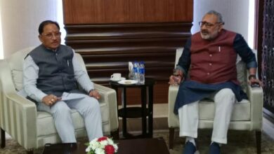 टेक्सटाइल सेक्टर में छत्तीसगढ़ के लिए बड़ी संभावनाएं, केंद्र करेगा हरसंभव सहयोग, केंद्रीय वस्त्र मंत्री गिरिराज सिंह से नई दिल्ली में मुख्यमंत्री विष्णु देव साय ने की मुलाकात…. टेक्सटाइल सेक्टर में छत्तीसगढ़ के लिए बड़ी संभावनाएं, केंद्र करेगा हरसंभव सहयोग, केंद्रीय वस्त्र मंत्री गिरिराज सिंह से नई दिल्ली में मुख्यमंत्री विष्णु देव साय ने की मुलाकात….