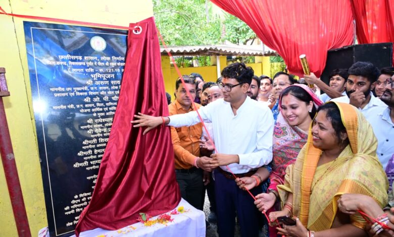 कोड़ातराई में 1.21 करोड़ रुपये की लागत से बनेगा पीएम श्री स्कूल भवन, वित्त मंत्री ओ.पी. चौधरी ने किया भूमिपूजन….. कोड़ातराई में 1.21 करोड़ रुपये की लागत से बनेगा पीएम श्री स्कूल भवन, वित्त मंत्री ओ.पी. चौधरी ने किया भूमिपूजन…..