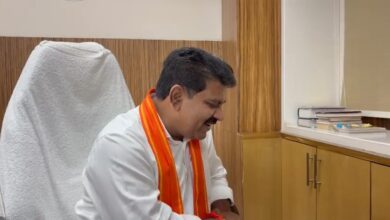 कवर्धा मेडिकल कॉलेज में प्रवेश लेने वाले जिले के प्रथम छात्र हिमांशु को उप मुख्यमंत्री विजय शर्मा ने फोन कर दी बधाई एवं शुभकामनाएं….