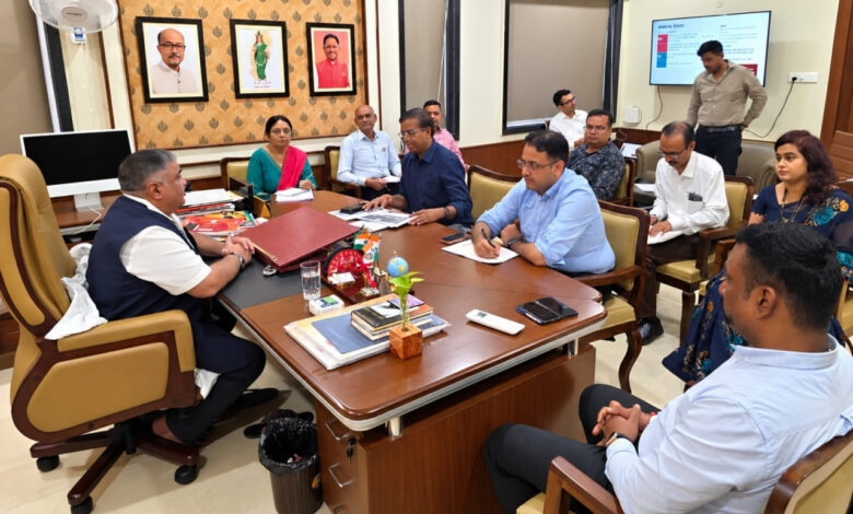 नुक्कड़ नाटकों से गूंजेगी ‘सेवा’ की गाथा, इन्फ्लूएंसर दिखाएंगे बदलते छत्तीसगढ़ की तस्वीर, पर्यटन एवं संस्कृति मंत्री राजेश अग्रवाल ने ‘सेवा संकल्प अभियान’ के तैयारियों की समीक्षा की 17 सितंबर से 17 अक्टूबर तक प्रदेशभर में होंगे विविध आयोजन…..