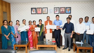 स्वास्थ्य विभाग की ई-ऑफिस संचालन में उल्लेखनीय उपलब्धि, मंत्री श्याम बिहारी जायसवाल ने दी बधाई….. स्वास्थ्य विभाग की ई-ऑफिस संचालन में उल्लेखनीय उपलब्धि, मंत्री श्याम बिहारी जायसवाल ने दी बधाई…..