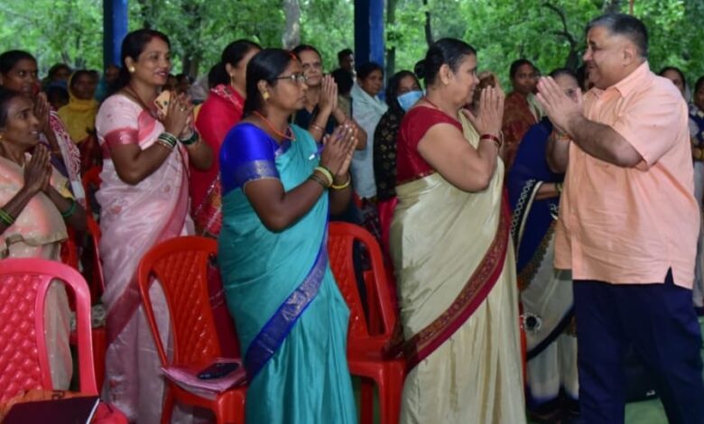 मितानिन बहनें छत्तीसगढ़ के स्वास्थ्य तंत्र की मजबूत और महत्वपूर्ण कड़ी: मंत्री राजेश अग्रवाल…. मितानिन बहनें छत्तीसगढ़ के स्वास्थ्य तंत्र की मजबूत और महत्वपूर्ण कड़ी: मंत्री राजेश अग्रवाल….