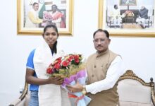 एशियन गेम्स की स्वर्ण पदक विजेता टीम की संजू देवी को मुख्यमंत्री विष्णु देव साय ने 51 लाख रुपए की प्रोत्साहन राशि देने की घोषणा की….. एशियन गेम्स की स्वर्ण पदक विजेता टीम की संजू देवी को मुख्यमंत्री विष्णु देव साय ने 51 लाख रुपए की प्रोत्साहन राशि देने की घोषणा की…..