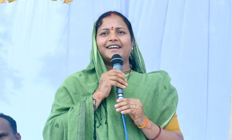 भैयाथान क्षेत्र में 34 करोड़ से अधिक के सड़क विकास कार्यों की मंत्री लक्ष्मी राजवाड़े ने दी सौगात…. भैयाथान क्षेत्र में 34 करोड़ से अधिक के सड़क विकास कार्यों की मंत्री लक्ष्मी राजवाड़े ने दी सौगात….
