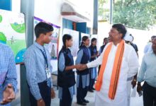 मेरे सपनों का भारत चित्रकला एवं भाषण प्रतियोगिता में बच्चों ने दिखाई प्रतिभा, वन मंत्री केदार कश्यप ने बच्चों का बढ़ाया उत्साह….