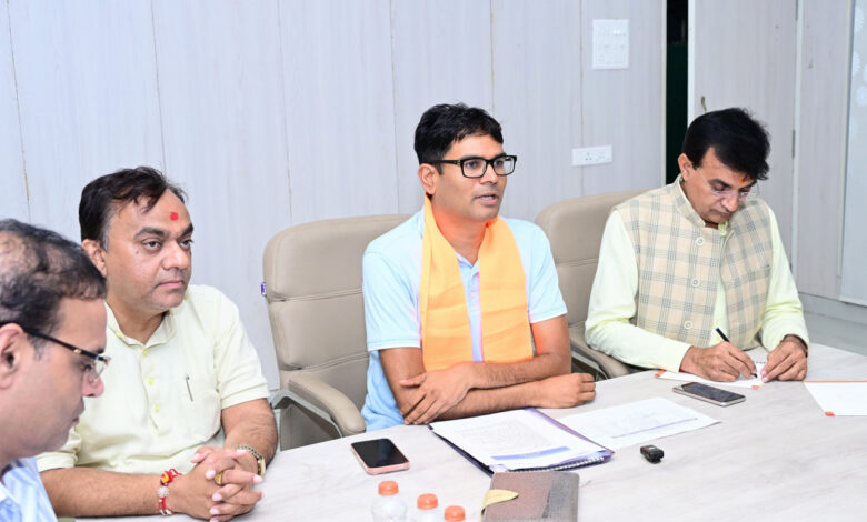 सेवा के 25 वर्षों की प्रेरक यात्रा को जन-जन तक पहुंचाएगा ‘सेवा संकल्प अभियान’, वित्त मंत्री ओपी चौधरी ने वर्चुअल बैठक में तय की रणनीति….
