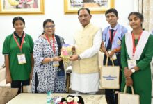 राष्ट्रपति से भेंट कर लौटे प्रतिभावान विद्यार्थियों ने मुख्यमंत्री विष्णु देव साय से की सौजन्य मुलाकात…..