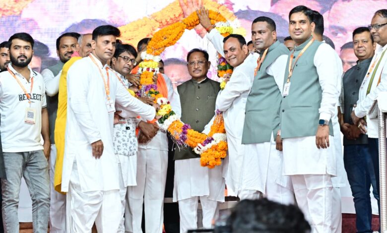 तीजा-पोरा तिहार छत्तीसगढ़ की समृद्ध संस्कृति, पारिवारिक मूल्यों और कृषि परंपरा के प्रतीक : मुख्यमंत्री विष्णुदेव साय…. तीजा-पोरा तिहार छत्तीसगढ़ की समृद्ध संस्कृति, पारिवारिक मूल्यों और कृषि परंपरा के प्रतीक : मुख्यमंत्री विष्णुदेव साय….