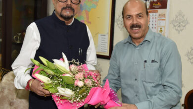 इंदिरा गांधी कृषि विश्वविद्यालय को मिला ‘A’ ग्रेड, राज्यपाल रमेन डेका ने दी कुलपति डॉ. गिरीश चंदेल को बधाई….. इंदिरा गांधी कृषि विश्वविद्यालय को मिला ‘A’ ग्रेड, राज्यपाल रमेन डेका ने दी कुलपति डॉ. गिरीश चंदेल को बधाई…..