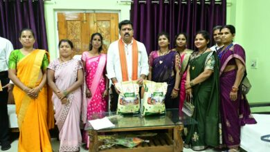 उप मुख्यमंत्री विजय शर्मा से मिलीं माँ दंतेश्वरी महिला किसान उत्पादक कंपनी की सदस्य, उप मुख्यमंत्री ने एनपीओपी प्रमाणन मिलने पर दी बधाई….