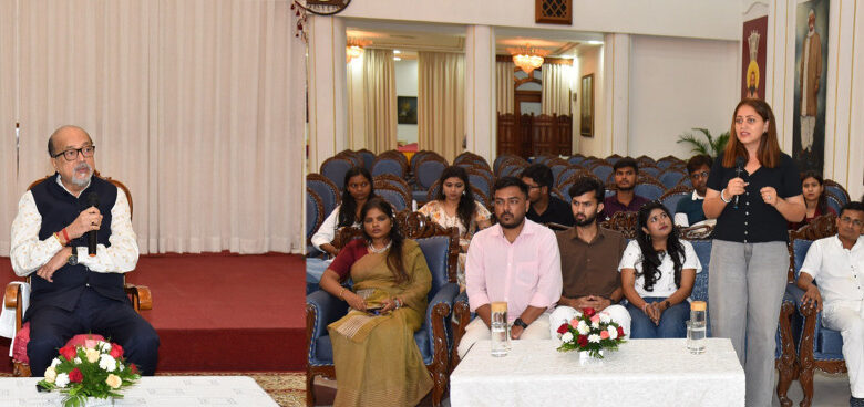 बस्तर की बदली तस्वीर को देश दुनिया तक पहुंचाएं सोशल मीडिया इन्फ्लुएंसर – राज्यपाल रमेन डेका….. बस्तर की बदली तस्वीर को देश दुनिया तक पहुंचाएं सोशल मीडिया इन्फ्लुएंसर – राज्यपाल रमेन डेका…..