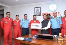 मुख्यमंत्री विष्णु देव साय से भारतीय वायु सेना की सारंग हेलीकॉप्टर डिस्प्ले टीम ने की सौजन्य मुलाकात…..