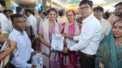 सेवा मेरा योगदान: पुसौर में विशाल नेत्र जांच शिविर, 3493 लोगों की हुई जांच, वित्त मंत्री ओ.पी. चौधरी ने शिविर का किया अवलोकन, हितग्राहियों को पहनाए चश्मे और चिकित्सकों का किया सम्मान…. सेवा मेरा योगदान: पुसौर में विशाल नेत्र जांच शिविर, 3493 लोगों की हुई जांच, वित्त मंत्री ओ.पी. चौधरी ने शिविर का किया अवलोकन, हितग्राहियों को पहनाए चश्मे और चिकित्सकों का किया सम्मान….