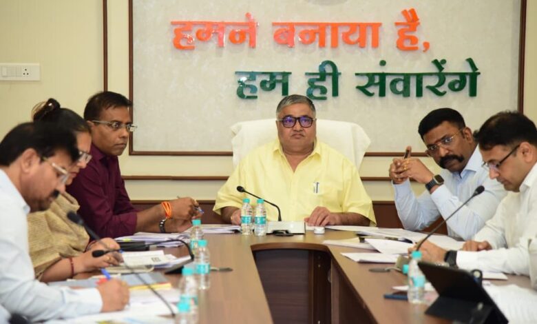 पर्यटन, संस्कृति, धार्मिक न्यास एवं धर्मस्व मंत्री राजेश अग्रवाल ने की विभागीय योजनाओं की उच्चस्तरीय समीक्षा, अधिकारियों को दिए महत्वपूर्ण निर्देश…. पर्यटन, संस्कृति, धार्मिक न्यास एवं धर्मस्व मंत्री राजेश अग्रवाल ने की विभागीय योजनाओं की उच्चस्तरीय समीक्षा, अधिकारियों को दिए महत्वपूर्ण निर्देश….