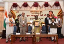 राष्ट्रपति द्रौपदी मुर्मु ने पूज्य माता हासी देवी जी के सम्मान में जारी किया 200 रूपए का स्मारक सिक्का….