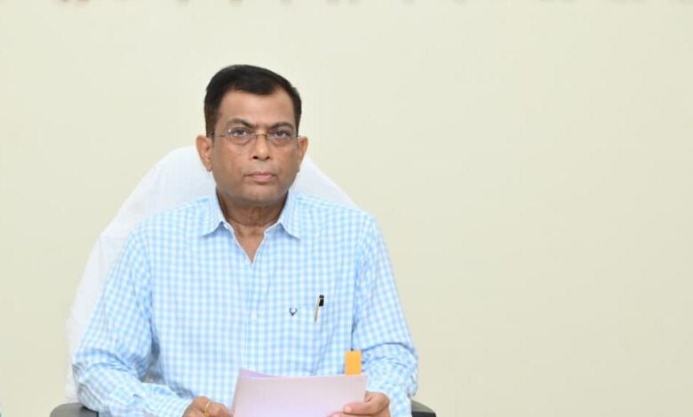नगर पालिका एव त्रिस्तरीय पंचायत के आगामी आम/उप निर्वाचन माह दिसम्बर 2026 की तैयारियों को लेकर निर्वाचन आयुक्त ने संबंधित विभागों की समीक्षा बैठक ली….