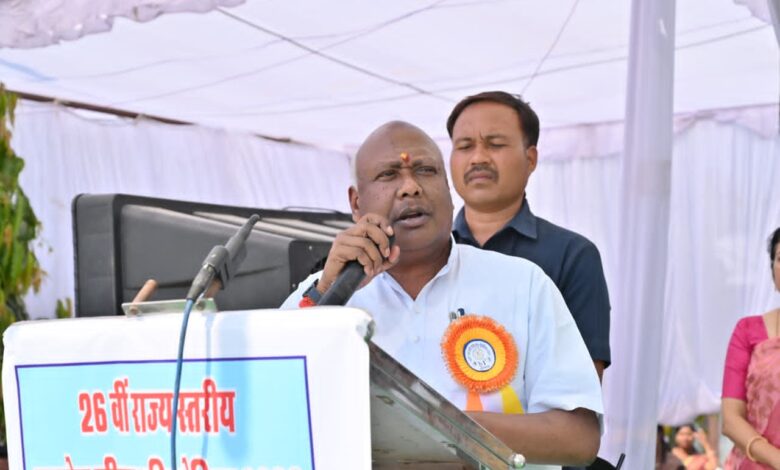 सांसद चिंतामणि महाराज ने सभी खिलाड़ियों से अपना सर्वश्रेष्ठ प्रदर्शन करने का किया आह्वान, सांसद महाराज ने बॉस्केट में बॉल डालकर किया 26 वीं राज्यस्तरीय शालेय क्रीड़ा प्रतियोगिता का शुभारंभ….