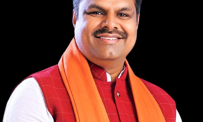 शिक्षा मंत्री के निर्देश पर विद्यार्थियों को बड़ी राहत, अब जरूरी दस्तावेजों के लिए नहीं लगाने पड़ेंगे चक्कर…. शिक्षा मंत्री के निर्देश पर विद्यार्थियों को बड़ी राहत, अब जरूरी दस्तावेजों के लिए नहीं लगाने पड़ेंगे चक्कर….