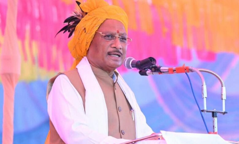 विजयादशमी सत्य और धर्म की विजय का पर्व, अपने भीतर की बुराइयों पर विजय पाकर प्रेम और सद्भाव के साथ आगे बढ़ने की प्रेरणा देता है : मुख्यमंत्री साय……