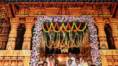 नवरात्रि पर उप मुख्यमंत्री विजय शर्मा ने पिपरिया में विभिन्न दुर्गा उत्सव समितियों के पंडालों में पहुंचकर की पूजा-अर्चना….