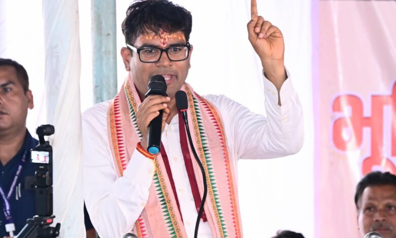 रायगढ़ में ग्रामीण विकास को नई गति, वित्त मंत्री ओ.पी. चौधरी ने ग्राम केसाईपाली में किया विकास कार्यों का लोकार्पण एवं भूमिपूजन….. रायगढ़ में ग्रामीण विकास को नई गति, वित्त मंत्री ओ.पी. चौधरी ने ग्राम केसाईपाली में किया विकास कार्यों का लोकार्पण एवं भूमिपूजन…..