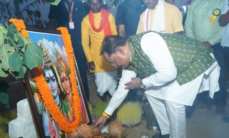 आदिवासी समाज का इतिहास गौरवशाली, हमारी संस्कृति और प्रकृति संरक्षण की परंपरा पूरे देश के लिए प्रेरणा : मुख्यमंत्री विष्णु देव साय…..