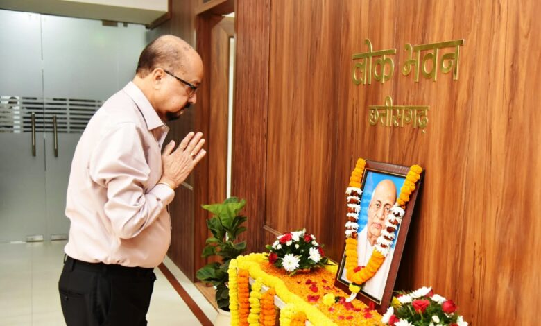 राज्यपाल रमेन डेका ने सरदार वल्लभ भाई पटेल की जयंती पर उन्हें किया नमन….