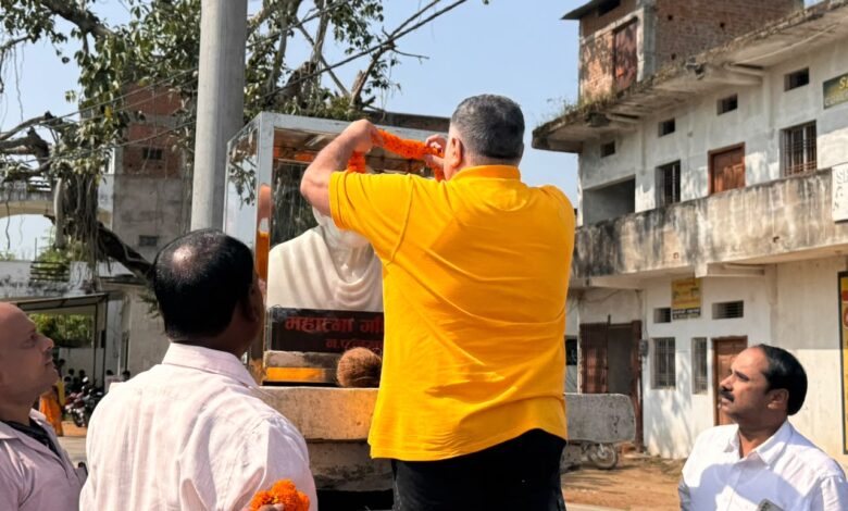 पर्यटन एवं संस्कृति मंत्री राजेश अग्रवाल ने श्रमदान कर दिया स्वच्छता और सेवा का संदेश…..